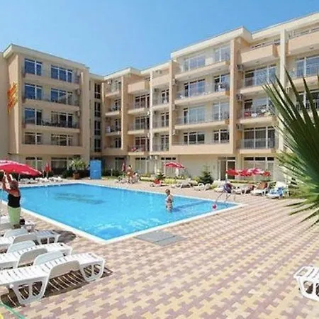 Апартамент Камелия Гардън Apartamento Sunny Beach